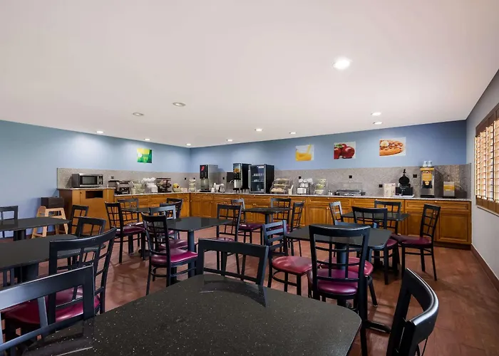 Quality Inn & Suites Oklahoma City North