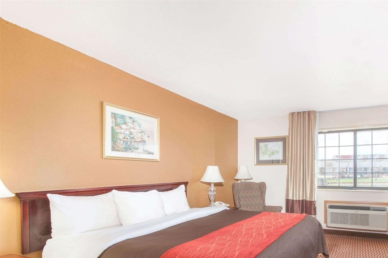 Quality & Oklahoma North Hotel 2*