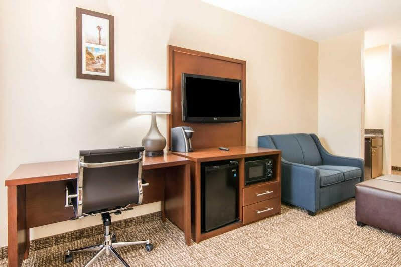 Quality & Oklahoma North Hotel 2*