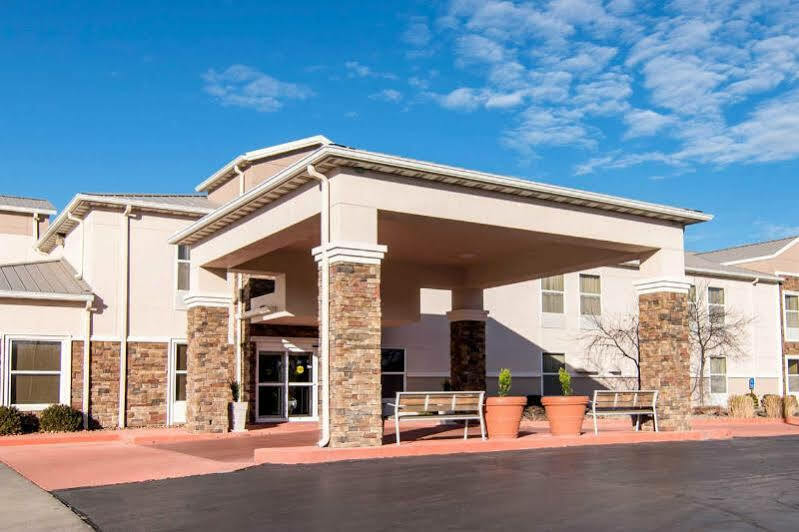 Hotel Quality & Oklahoma North Edmond