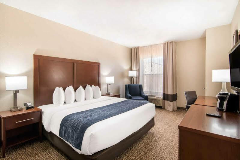 Quality & Oklahoma North Hotel 2*