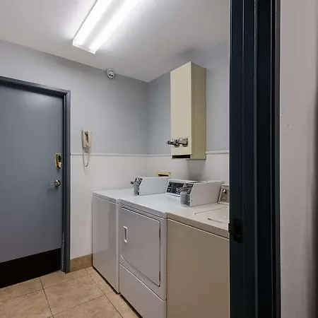 Quality Inn & Suites Oklahoma City North 